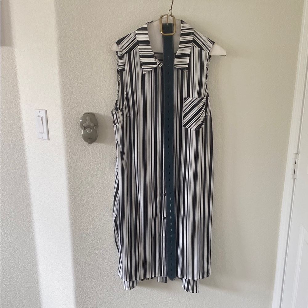 White House Black market casual dress